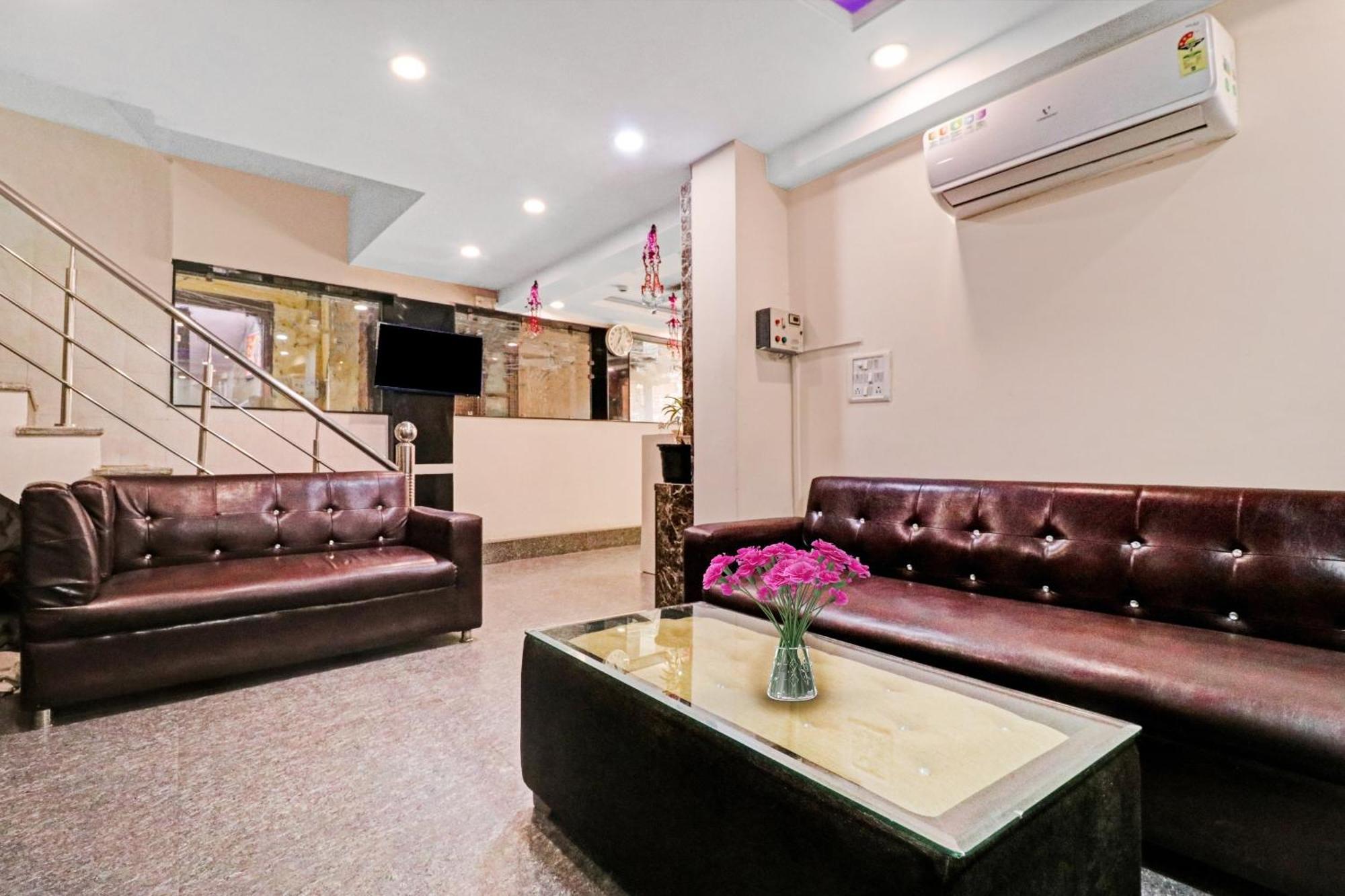 Hotel Stay House Nuova Delhi Esterno foto