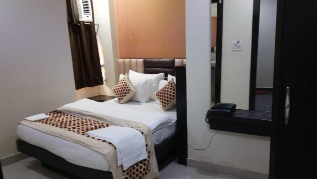 Hotel Stay House Nuova Delhi Esterno foto